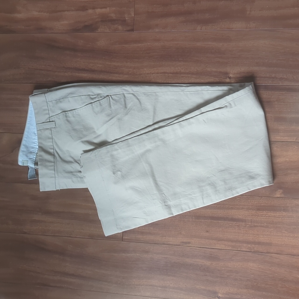 Banana Republic khakis pants